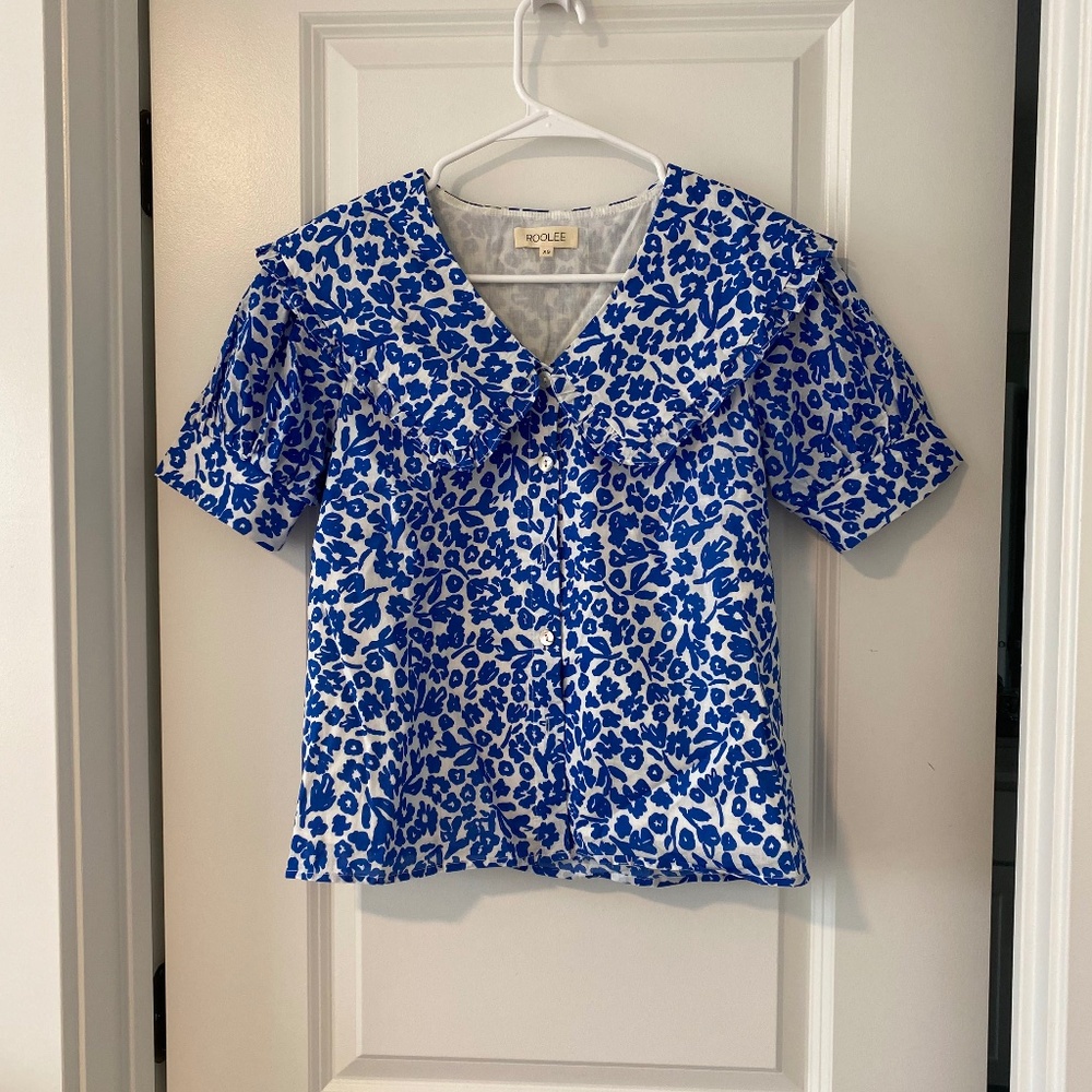 Women's Blue Floral Peter Pan Collar Shirt